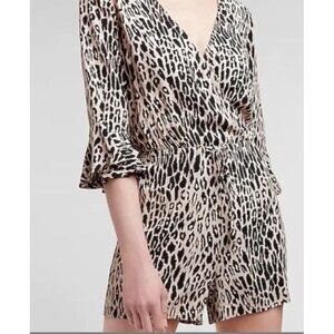 Express Women's Cheetah Print Surplice Bell Sleeve Romper Size Medium